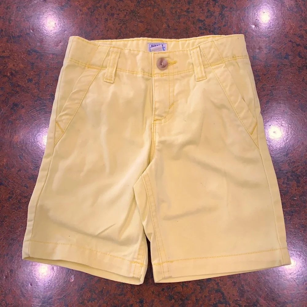 {Old Navy}Boys Sz 4T Yellow Shorts